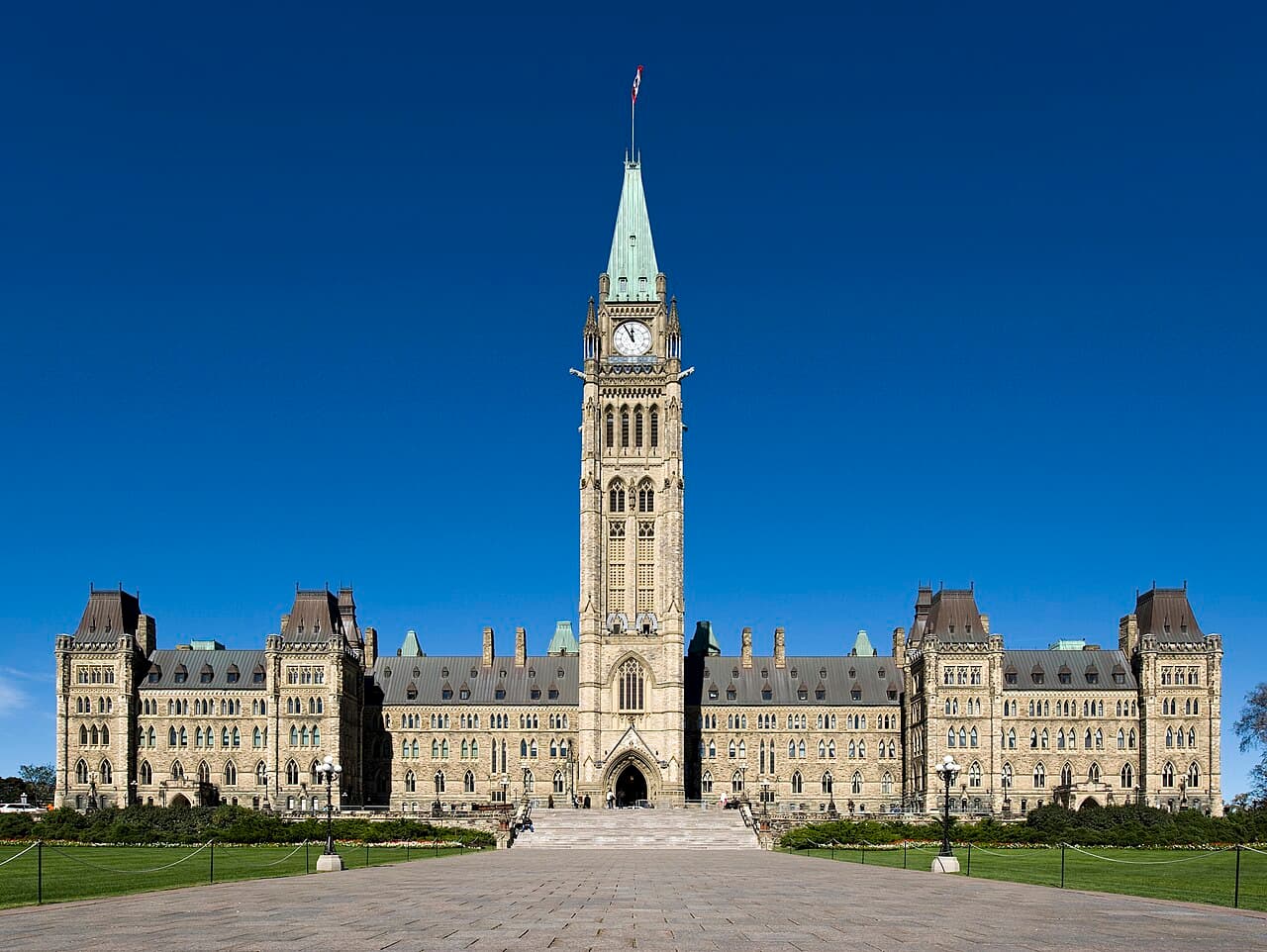 Ottawa landmark - Parliament Hill & Peace Tower
